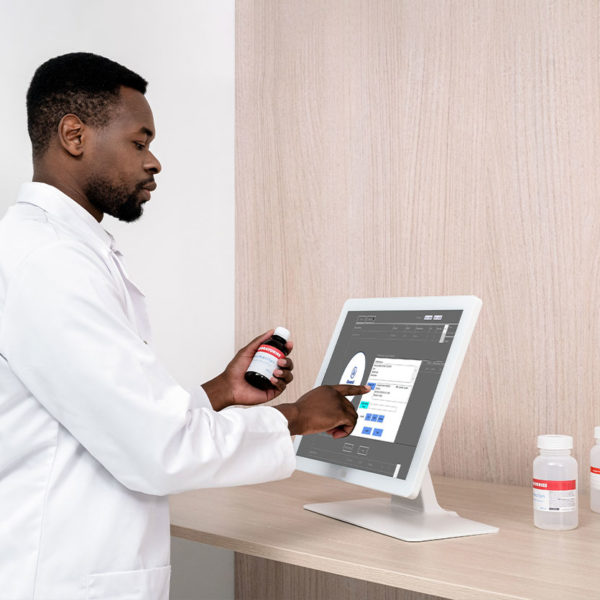 Improve pharmacy operations with intuitive touchscreen displays.